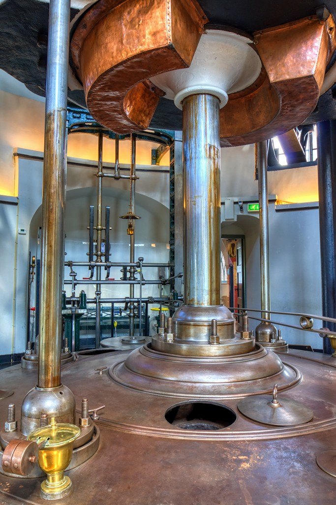 Gemaal De Cruquius Haarlemmermeer polder hdr rijksmonument stoommachine erfgoed neo gotisch gebouw architectuur museum